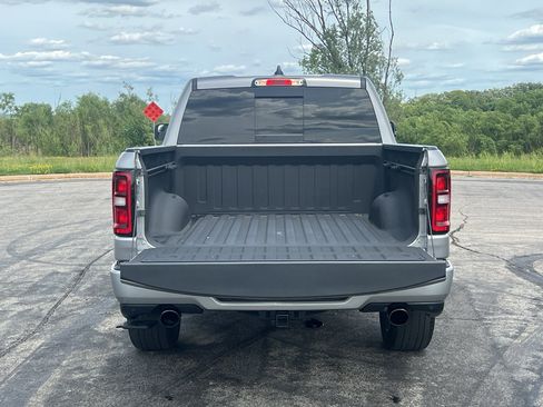 Used 2025 RAM 1500 Big Horn AWD/4WD image 38