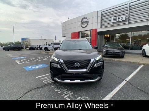 Certified 2023 Nissan Rogue Platinum w/ Platinum Premium Package AWD/4WD image 9