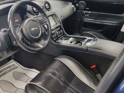 Used 2016 Jaguar XJ image 26