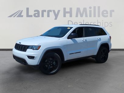 Used 2018 Jeep Grand Cherokee Laredo