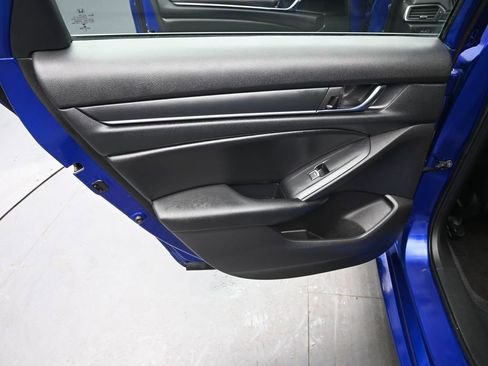 Used 2022 Honda Accord Sport image 17