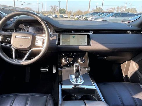 Used 2023 Land Rover Range Rover Evoque R-Dynamic SE image 18