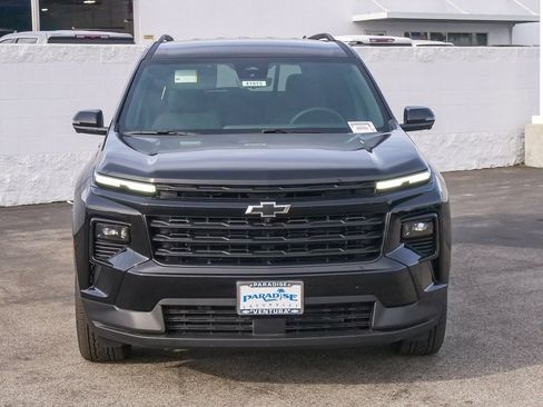 New 2026 Chevrolet Traverse LT w/ Midnight/Sport Edition image 2