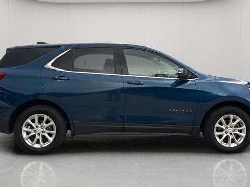 Used 2019 Chevrolet Equinox LT FWD image 3