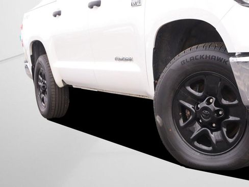Used 2020 Toyota Tundra SR5 image 3