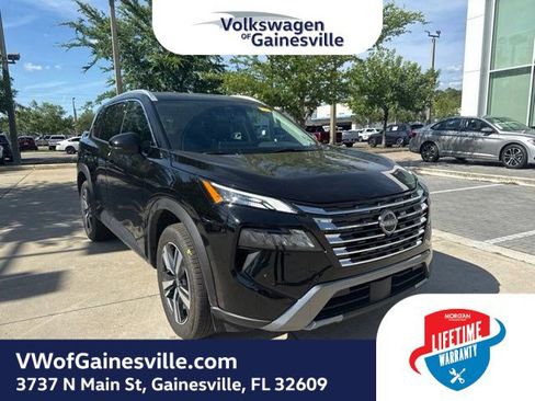 Used 2026 Nissan Rogue SL AWD/4WD image 1