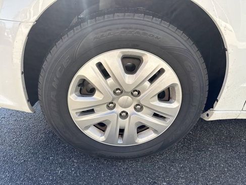 Certified 2019 Dodge Grand Caravan SE image 7