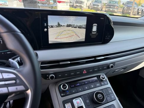 Used 2025 Hyundai Palisade SEL FWD image 23