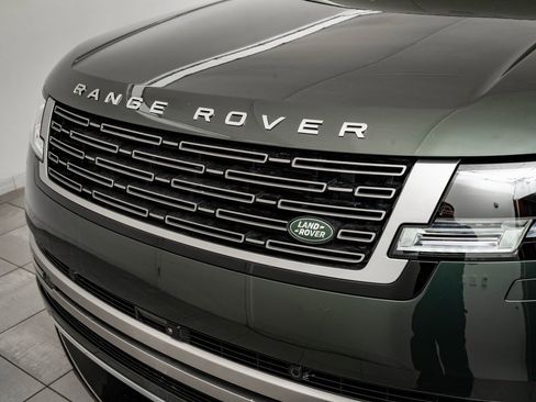 New 2026 Land Rover Range Rover SE image 16