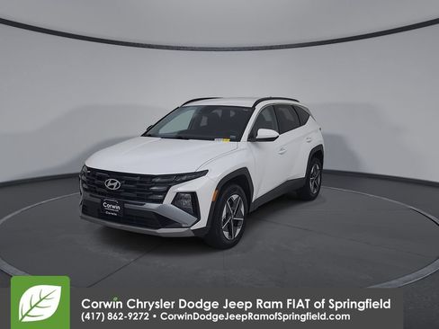 Used 2025 Hyundai Tucson SEL AWD/4WD image 6