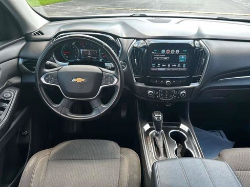 Used 2018 Chevrolet Traverse LT FWD image 8