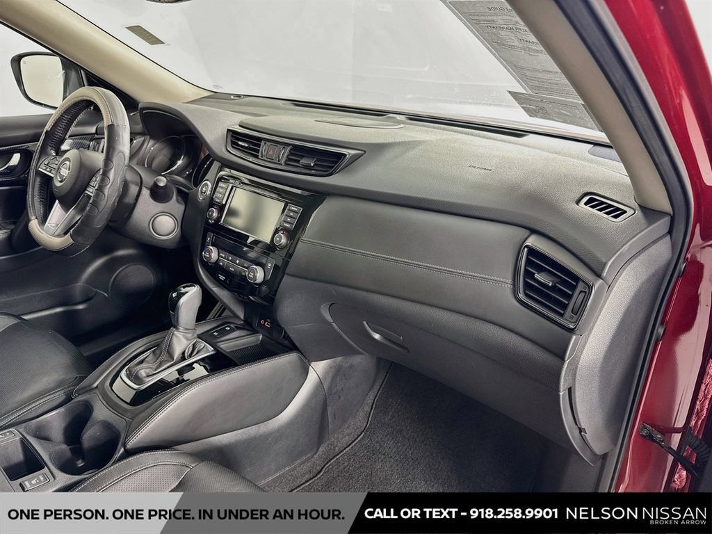 Certified 2020 Nissan Rogue SL w/ Premium Package AWD/4WD image 30