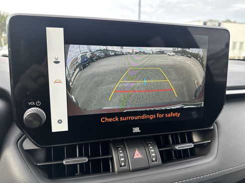 Used 2024 Toyota RAV4 Limited image 18