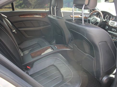 Used 2014 Mercedes-Benz CLS 550 4MATIC image 28