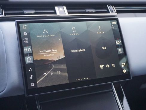 New 2026 Land Rover Range Rover Velar Dynamic SE image 15