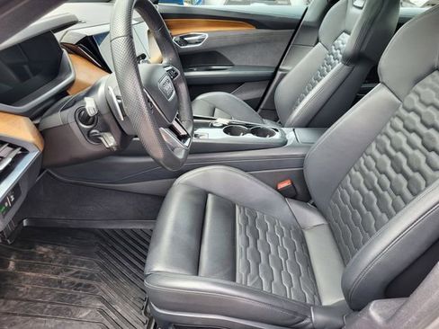 Used 2023 Audi e-tron GT Premium Plus AWD/4WD image 11