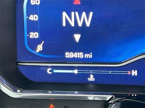 Used 2023 Chevrolet Silverado 1500 LT image 39