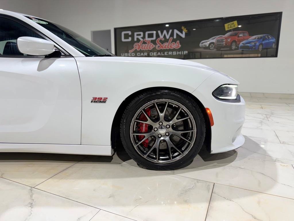 Used 2016 Dodge Charger SRT w/ Harman/Kardon Audio Group RWD image 5