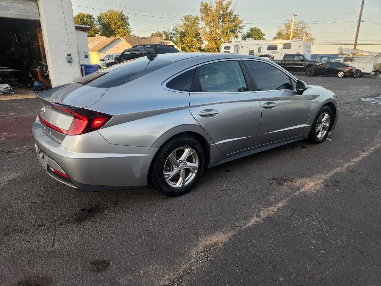 Used 2021 Hyundai Sonata SE FWD image 5