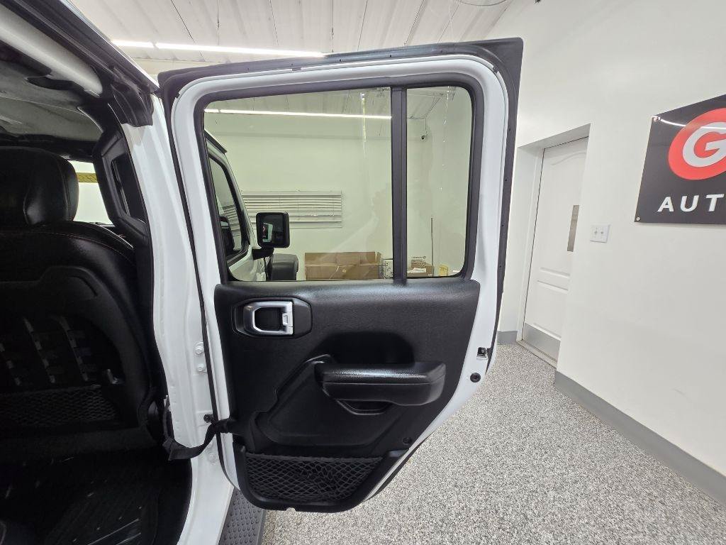 Used 2020 Jeep Wrangler Unlimited Rubicon w/ LED Lighting Group AWD/4WD image 31