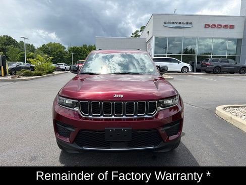 Used 2025 Jeep Grand Cherokee Laredo X w/ Luxury Tech Group I AWD/4WD image 9