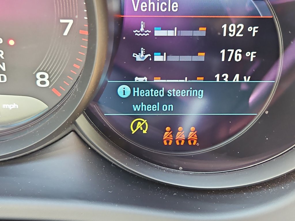 Certified 2026 Porsche Macan AWD/4WD image 24
