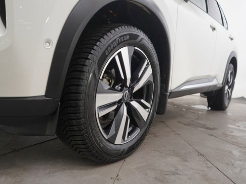 Used 2023 Nissan Rogue Platinum w/ Platinum Premium Package image 24