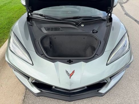 Used 2023 Chevrolet Corvette Stingray Premium Conv w/ Z51 Performance Package RWD image 11