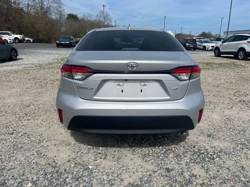 Used 2026 Toyota Corolla LE image 4