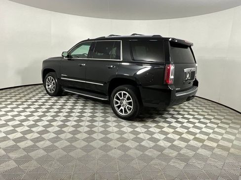 Used 2019 GMC Yukon Denali image 3