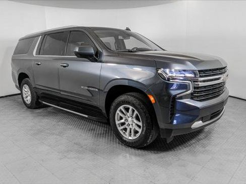 Used 2021 Chevrolet Suburban LT image 11