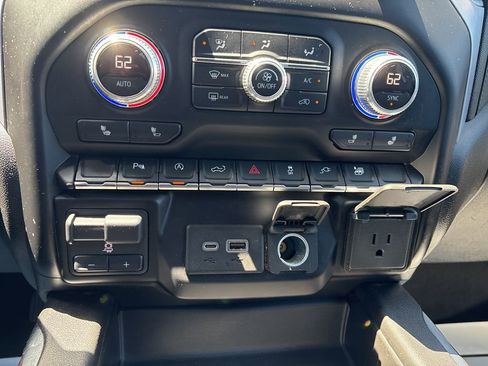 Used 2019 GMC Sierra 1500 Elevation w/ Elevation Value Package AWD/4WD image 22