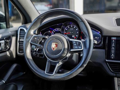 Used 2019 Porsche Cayenne image 14