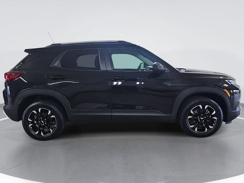 Certified 2022 Chevrolet TrailBlazer LT w/ Convenience Package AWD/4WD image 2