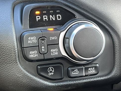 Used 2025 RAM 1500 Big Horn AWD/4WD image 30
