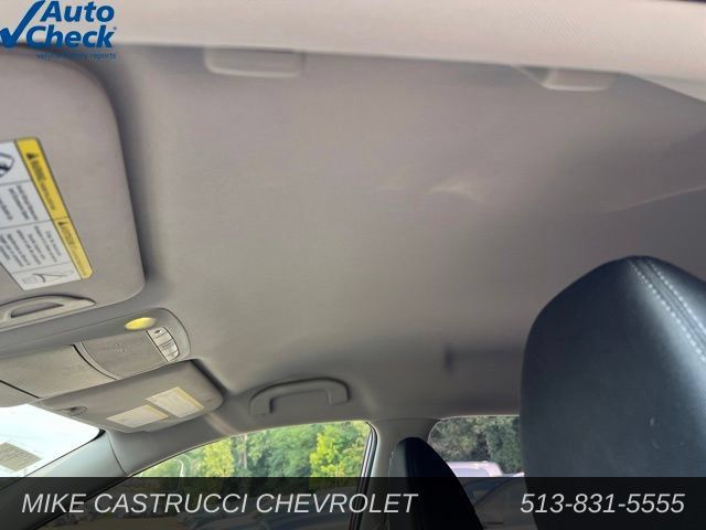 Used 2017 Nissan Rogue S AWD/4WD image 10