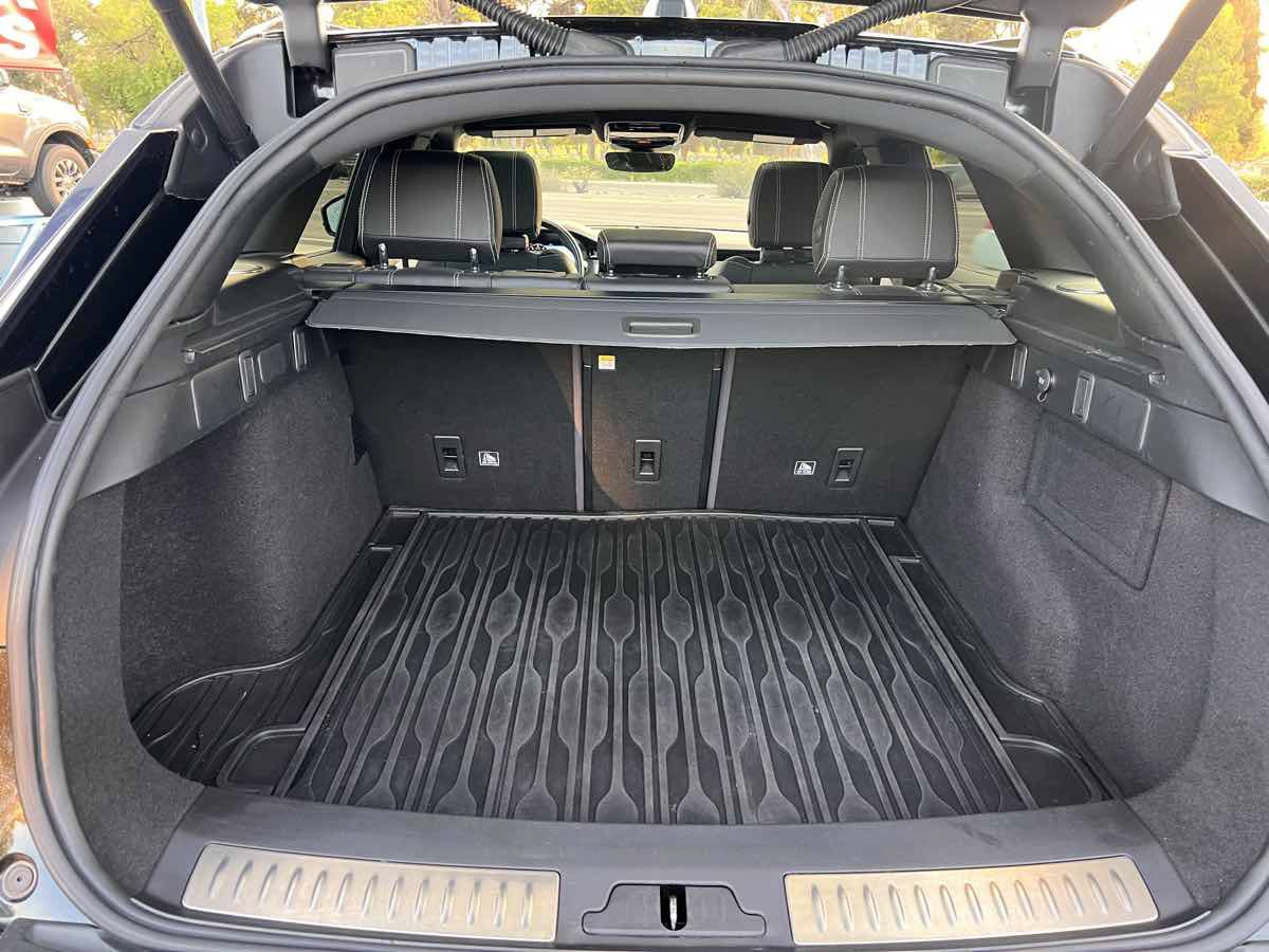 Used 2019 Land Rover Range Rover Velar R-Dynamic SE AWD/4WD image 15