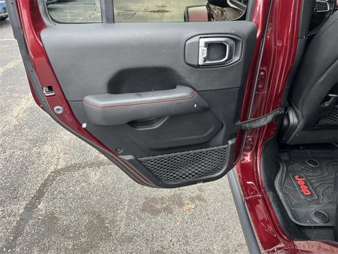 Used 2021 Jeep Gladiator Rubicon image 17