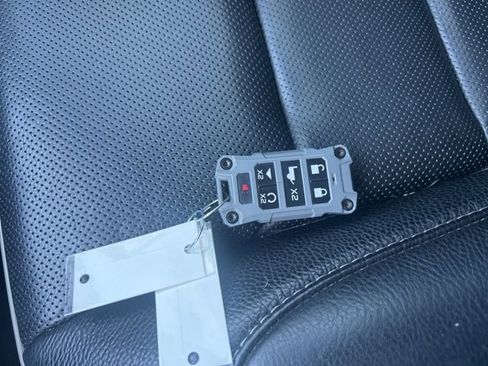 Used 2020 RAM 1500 Limited w/ Body Color Bumper Group image 20