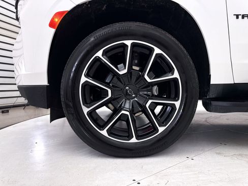 Used 2024 Chevrolet Tahoe RST w/ Luxury Package AWD/4WD image 19