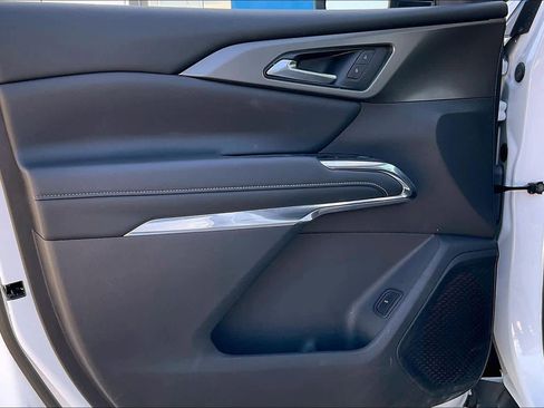 Certified 2025 Chevrolet Traverse LT image 21