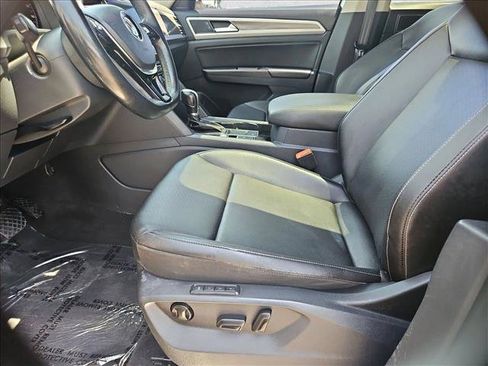 Used 2019 Volkswagen Atlas SEL FWD image 23