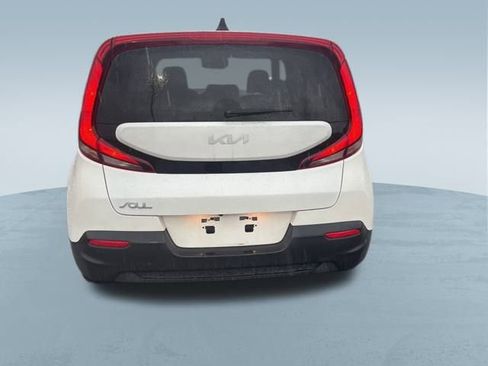Used 2022 Kia Soul LX w/ Technology Package image 8