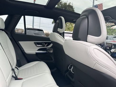 New 2026 Mercedes-Benz GLC 300 4MATIC image 28