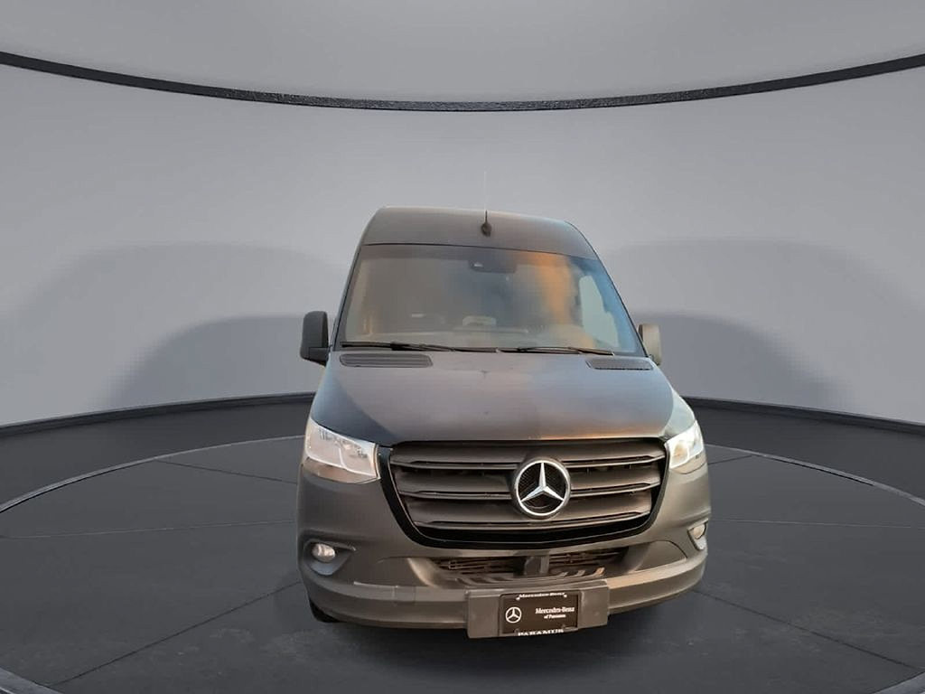 Used 2019 Mercedes-Benz Sprinter 2500 image 4
