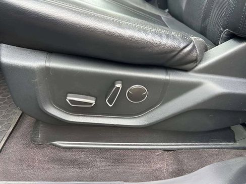 Used 2020 Ford Expedition Limited image 17