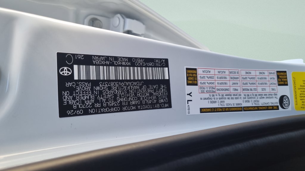 New 2027 Toyota Prius XLE FWD image 26