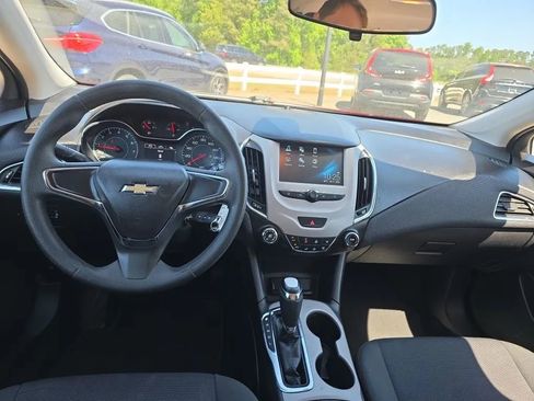 Used 2017 Chevrolet Cruze LS image 12