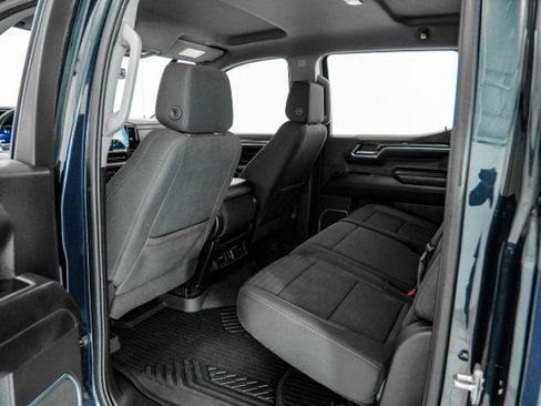 Used 2022 Chevrolet Silverado 1500 LT Trail Boss image 35