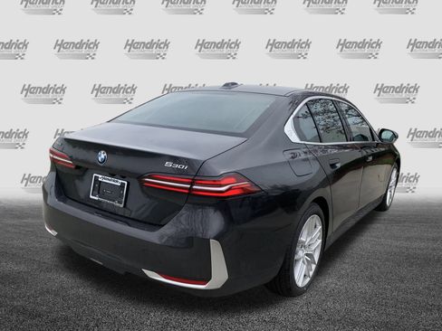 Certified 2025 BMW 530i xDrive w/ M Sport Package image 9